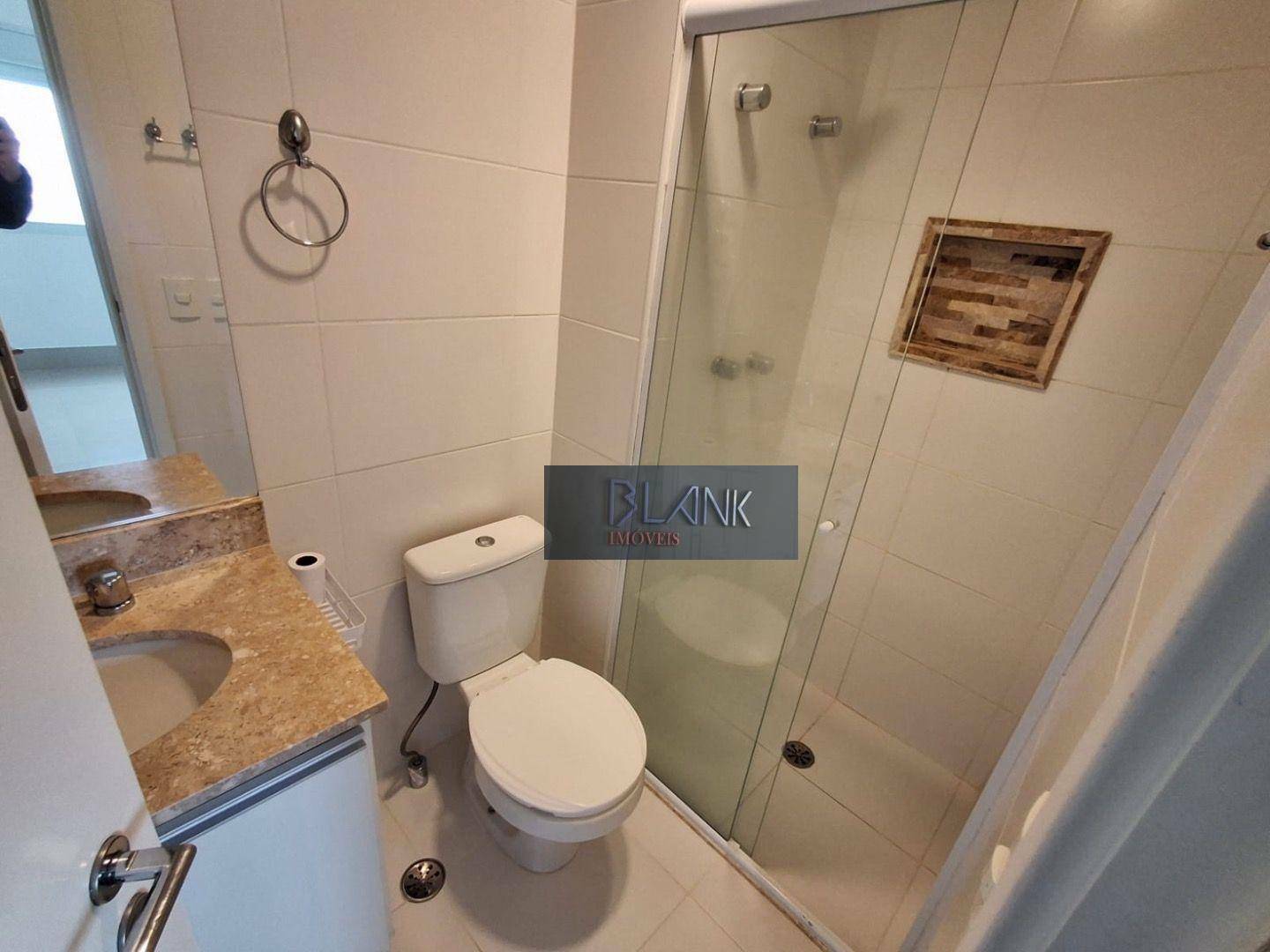 Apartamento para alugar com 2 quartos, 66m² - Foto 13