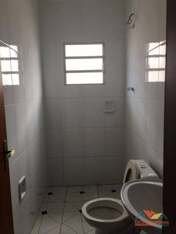 Casa para alugar com 1 quarto, 50m² - Foto 17