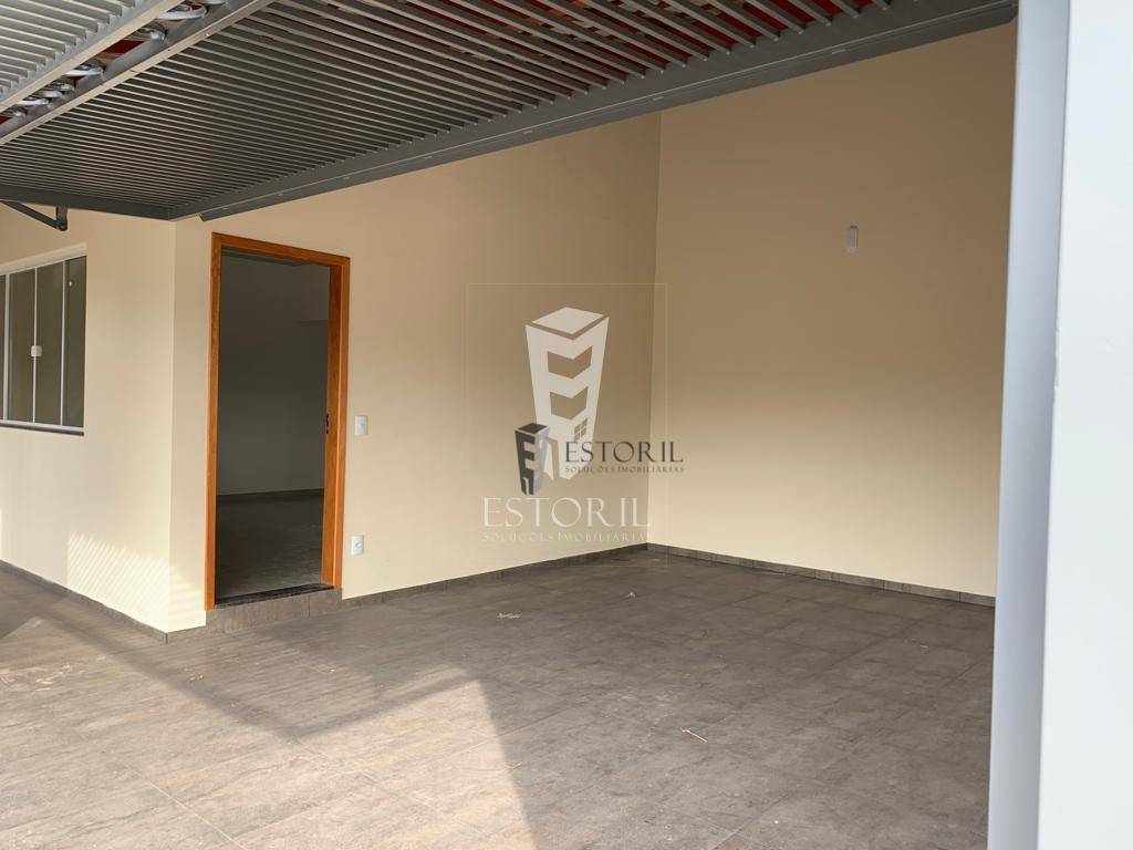 Casa à venda com 2 quartos, 144m² - Foto 4