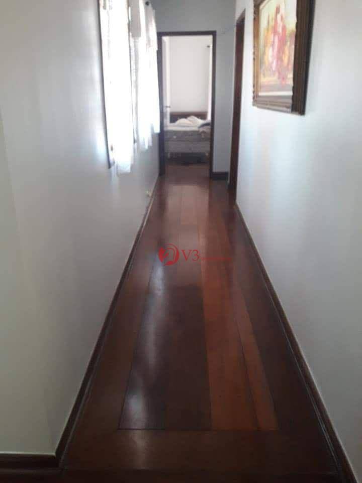 Sobrado à venda com 4 quartos, 200m² - Foto 13