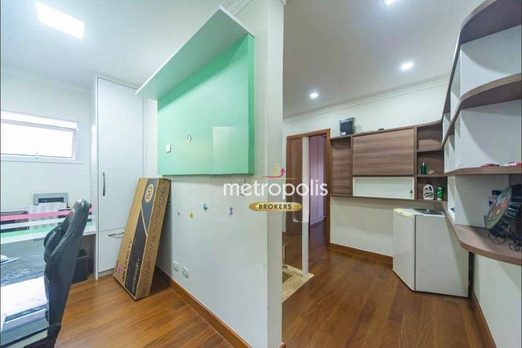 Sobrado à venda com 3 quartos, 240m² - Foto 35