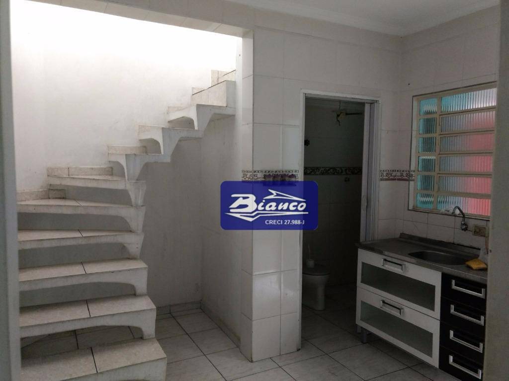 Sobrado para alugar com 2 quartos, 50m² - Foto 2