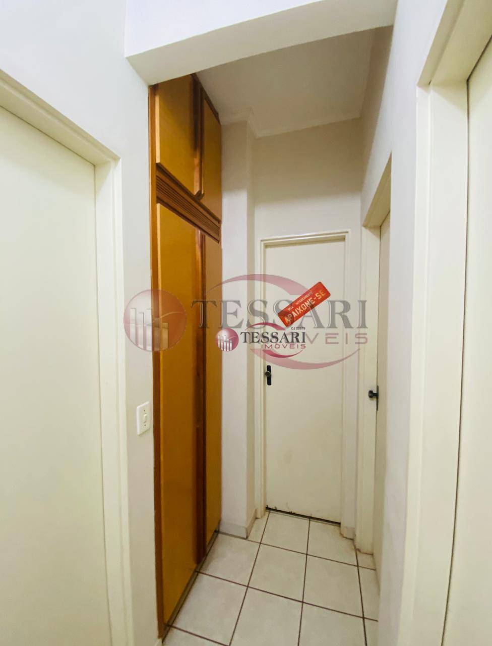 Apartamento à venda com 3 quartos, 80m² - Foto 2