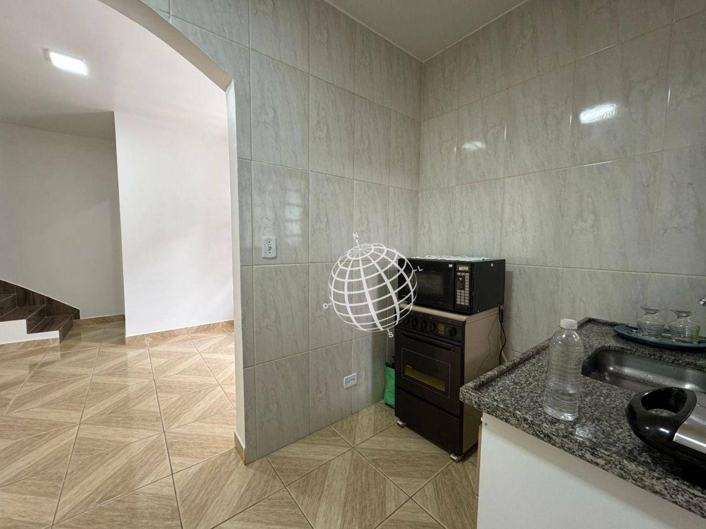 Casa para alugar com 2 quartos, 80m² - Foto 9