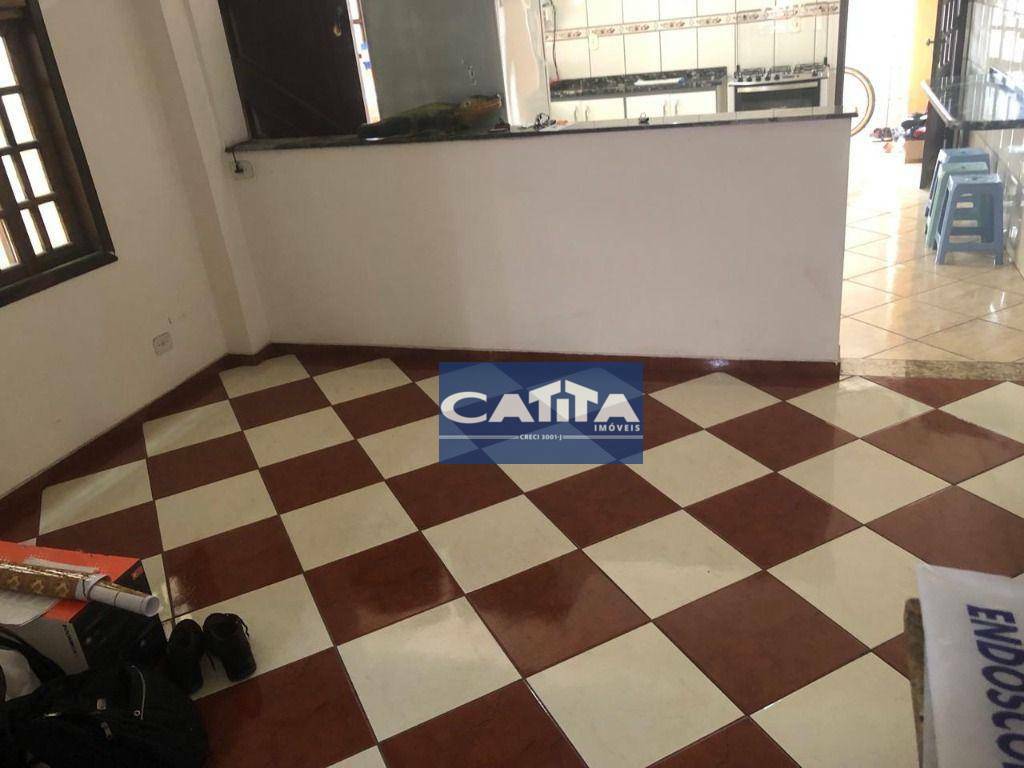 Sobrado à venda com 3 quartos, 220m² - Foto 4