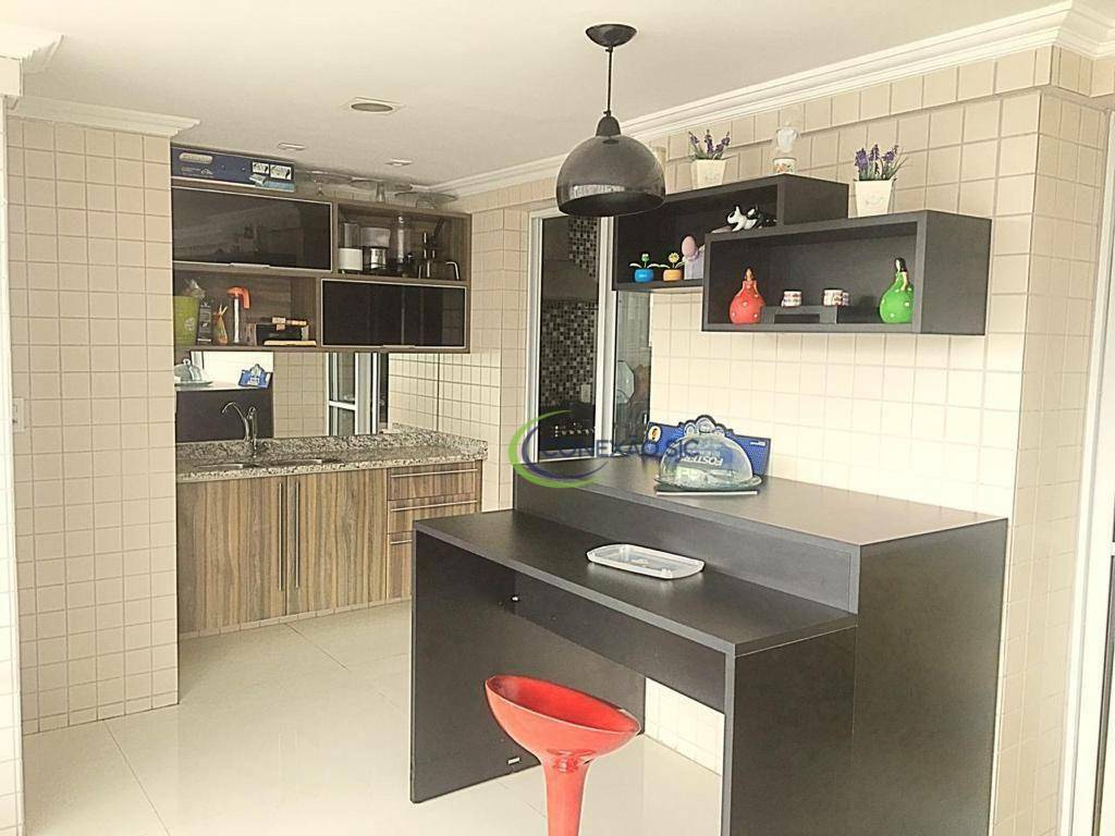 Apartamento à venda com 3 quartos, 182m² - Foto 13