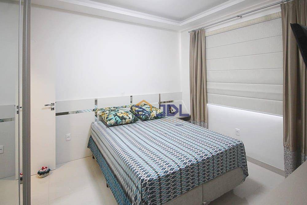 Apartamento à venda com 4 quartos, 193m² - Foto 18