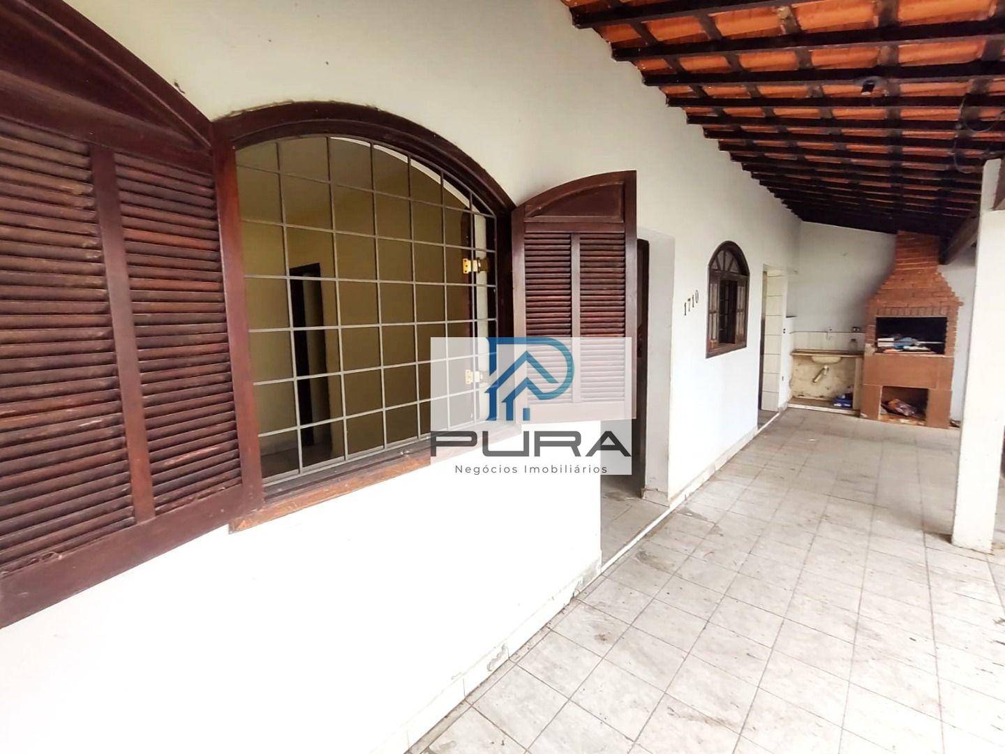 Casa à venda com 1 quarto, 63m² - Foto 1