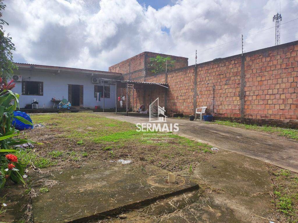 Casa à venda com 2 quartos, 300m² - Foto 1