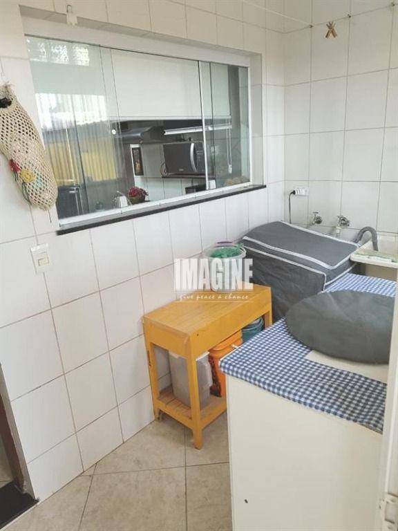 Sobrado à venda com 3 quartos, 110m² - Foto 4