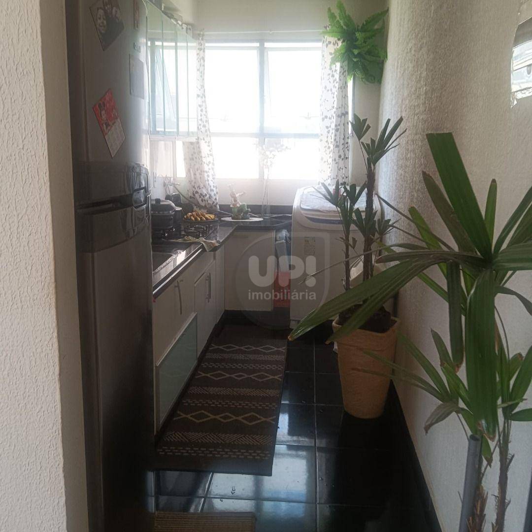 Apartamento à venda com 2 quartos, 47m² - Foto 4