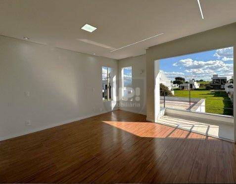 Casa à venda com 3 quartos, 211m² - Foto 15