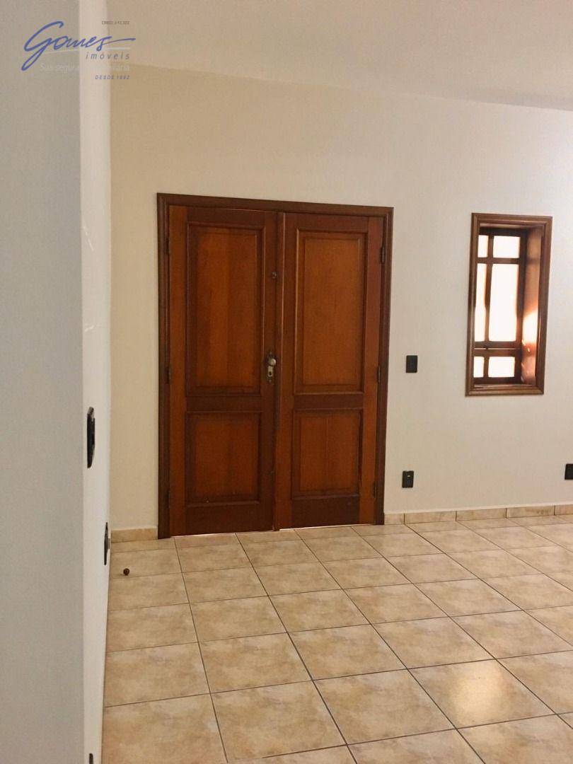 Casa à venda com 4 quartos, 214m² - Foto 23