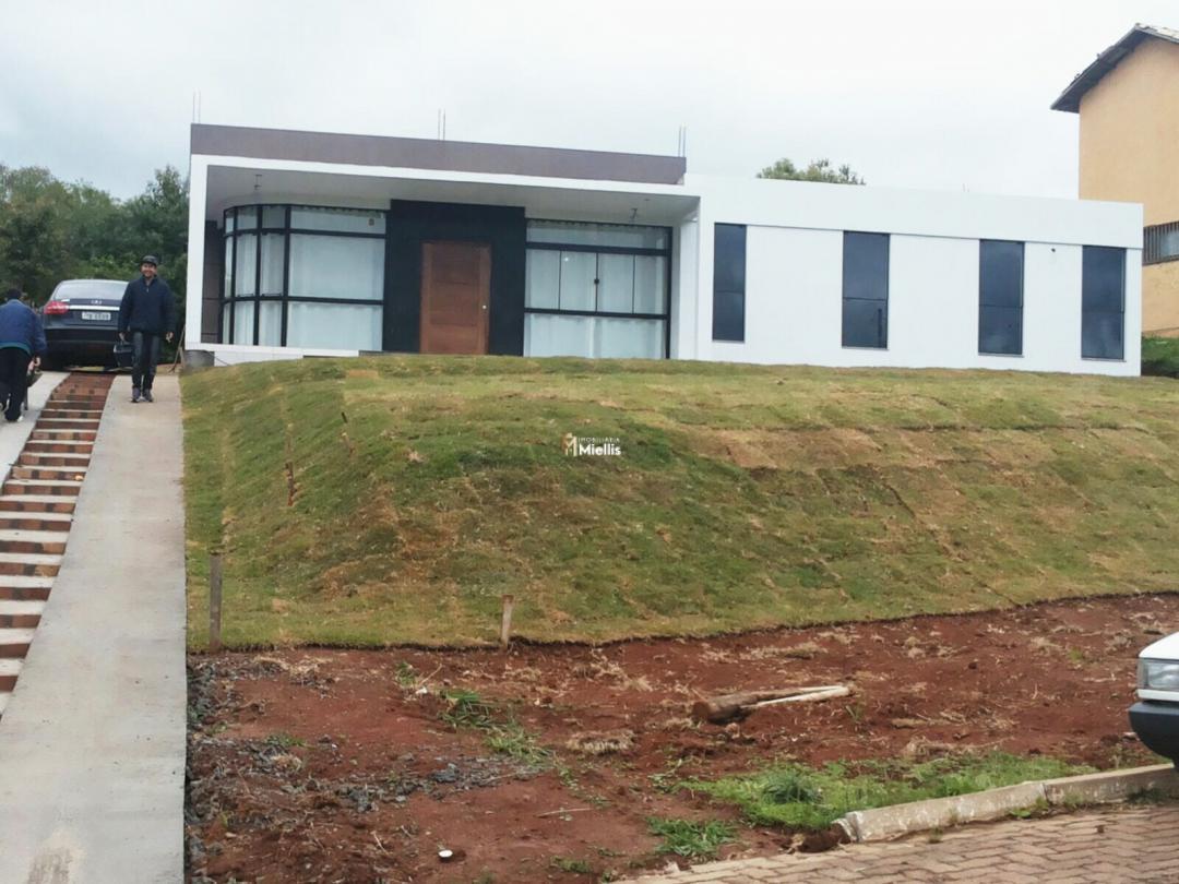 Casa à venda com 3 quartos, 130m² - Foto 2