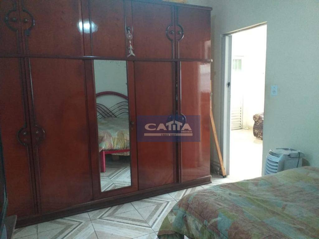 Casa à venda com 2 quartos, 200m² - Foto 11