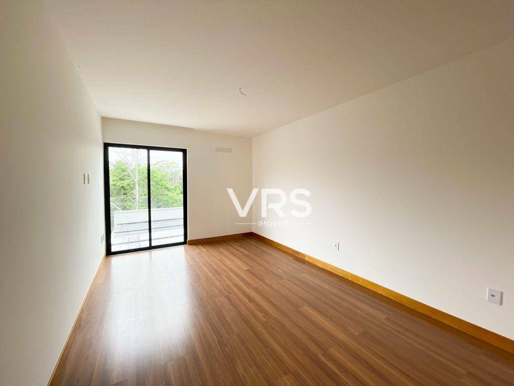 Casa de Condomínio à venda com 4 quartos, 160m² - Foto 17