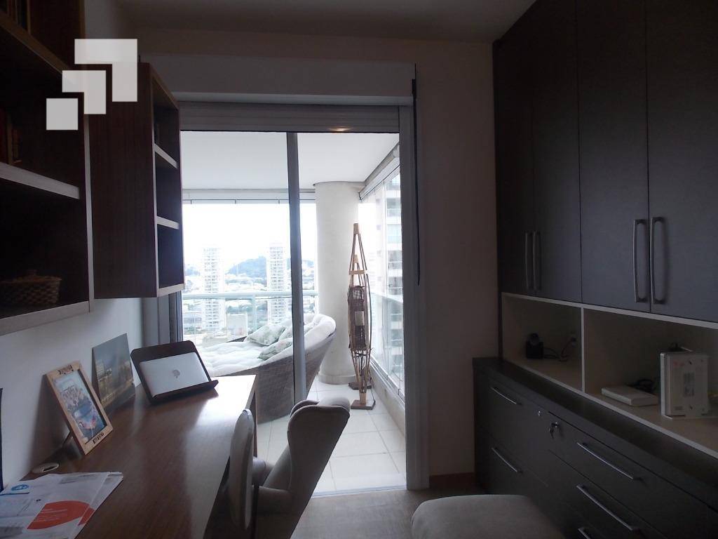 Apartamento à venda com 3 quartos, 187m² - Foto 4