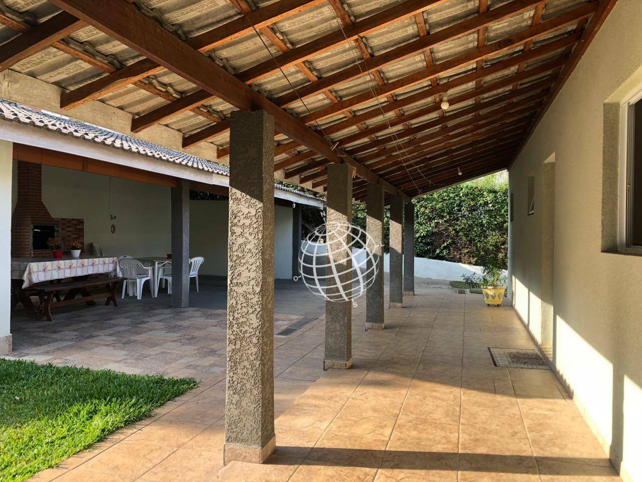 Casa à venda com 3 quartos, 210m² - Foto 16