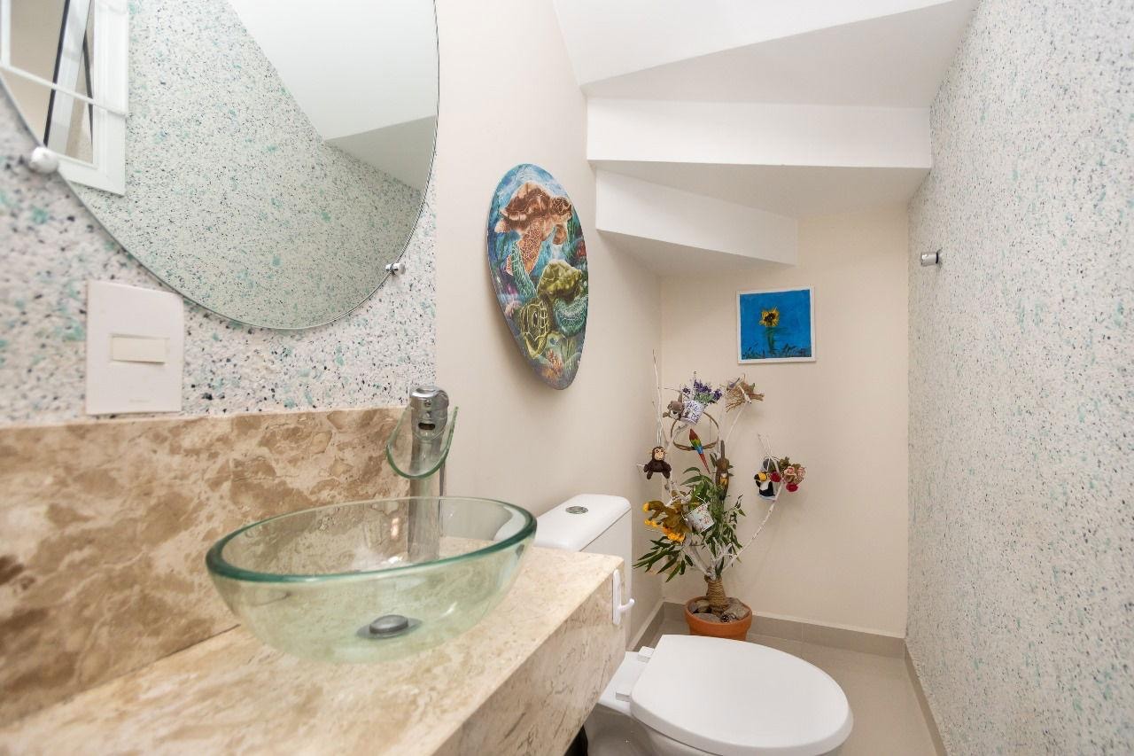 Sobrado à venda com 3 quartos, 99m² - Foto 1