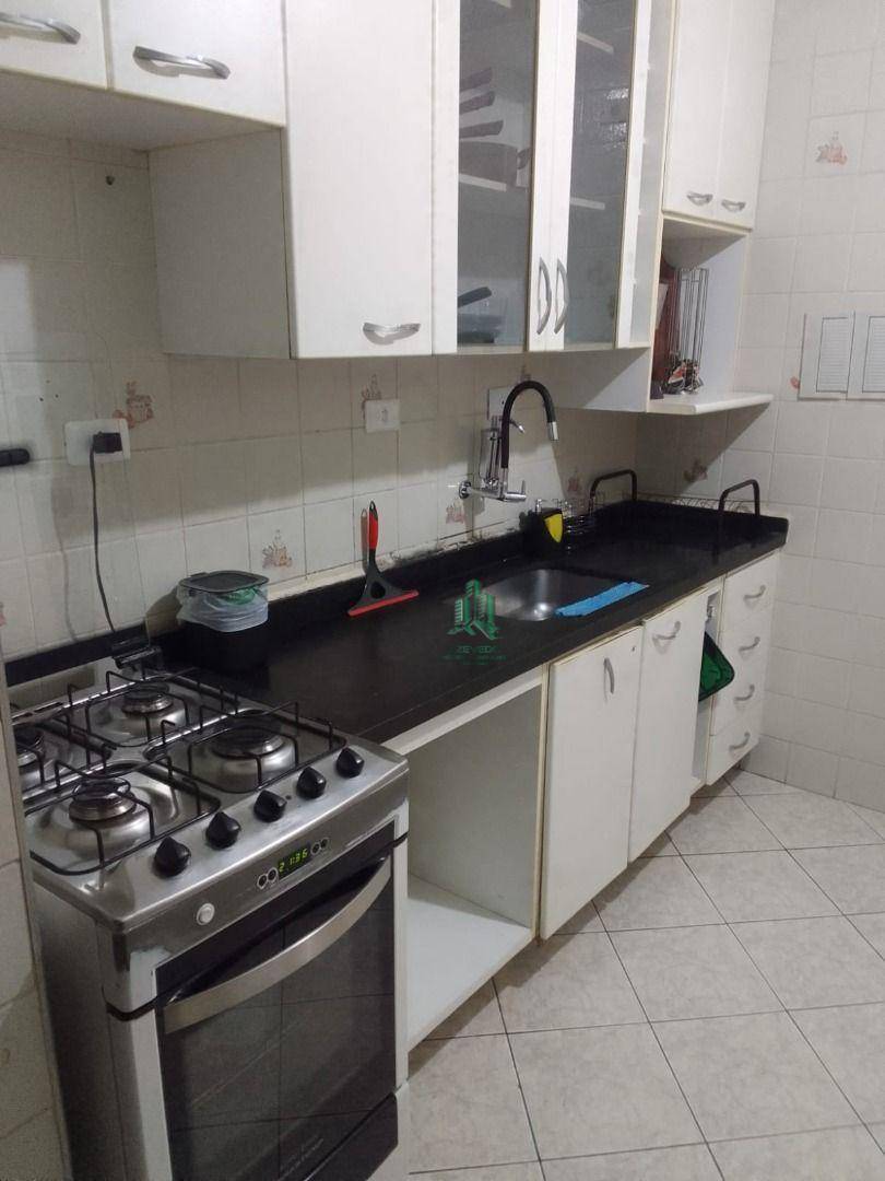 Apartamento à venda com 2 quartos, 64m² - Foto 12