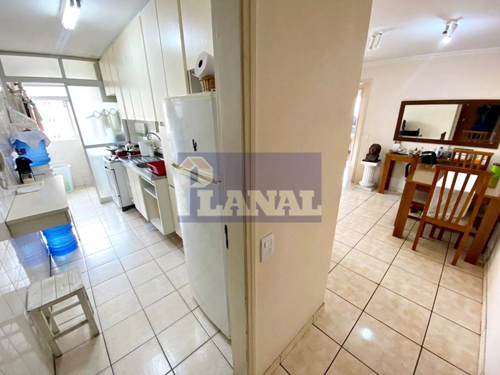 Apartamento à venda com 3 quartos, 121m² - Foto 7