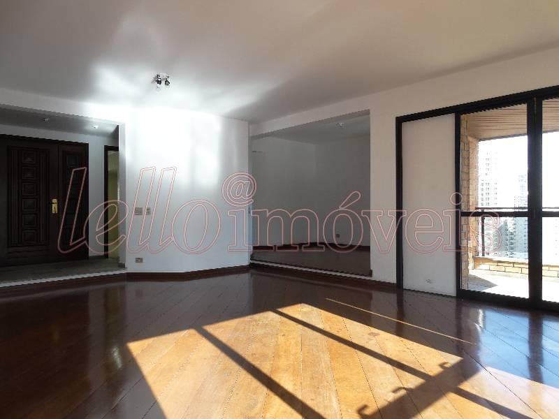 Apartamento para alugar com 4 quartos, 247m² - Foto 3