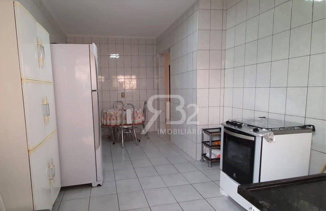 Casa à venda com 5 quartos, 207m² - Foto 8