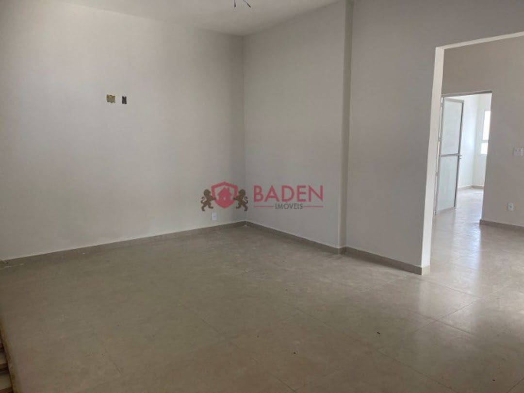 Casa à venda com 3 quartos, 299m² - Foto 9