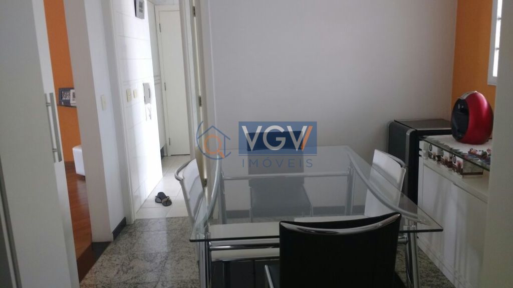 Apartamento à venda com 3 quartos, 130m² - Foto 3