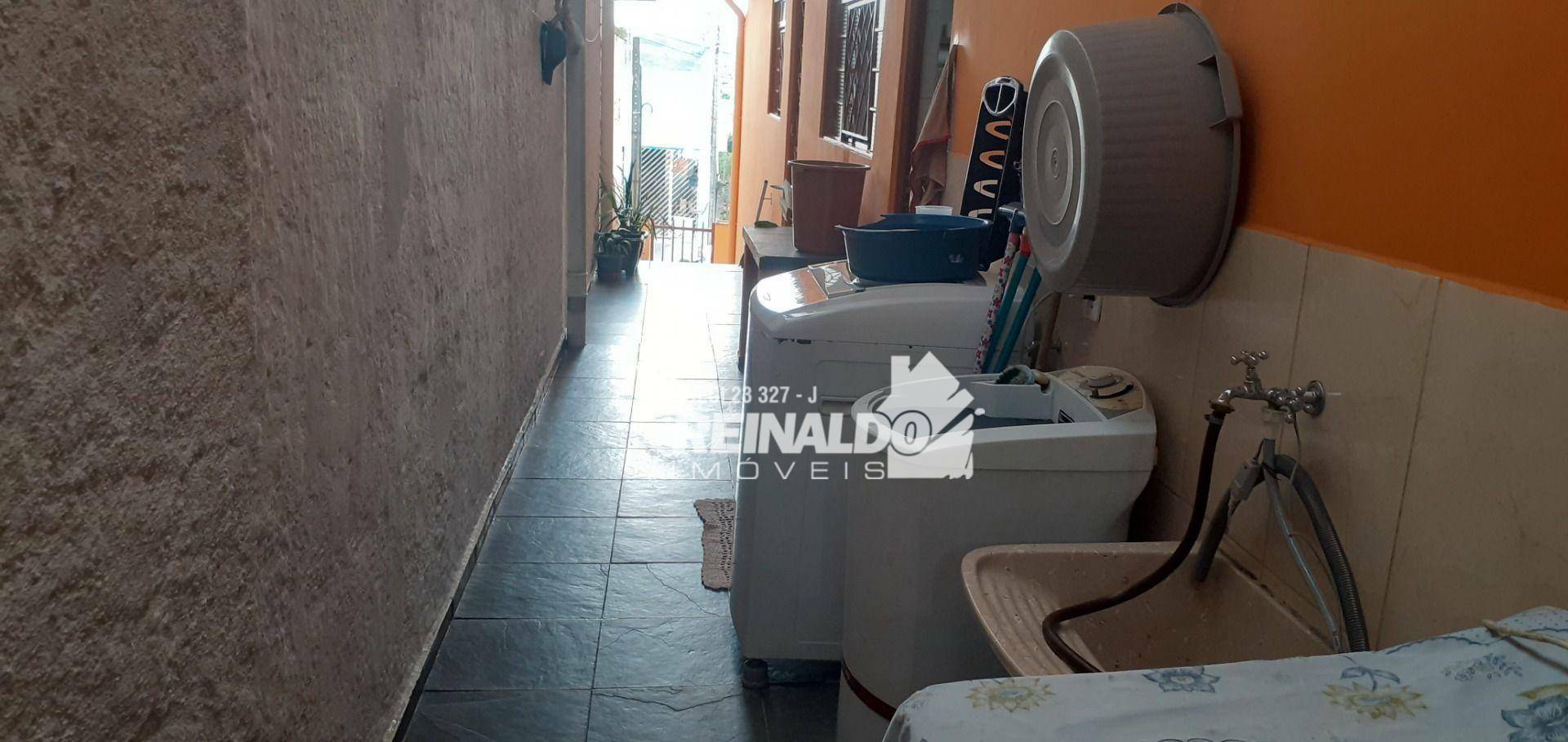 Casa à venda com 4 quartos, 113m² - Foto 13