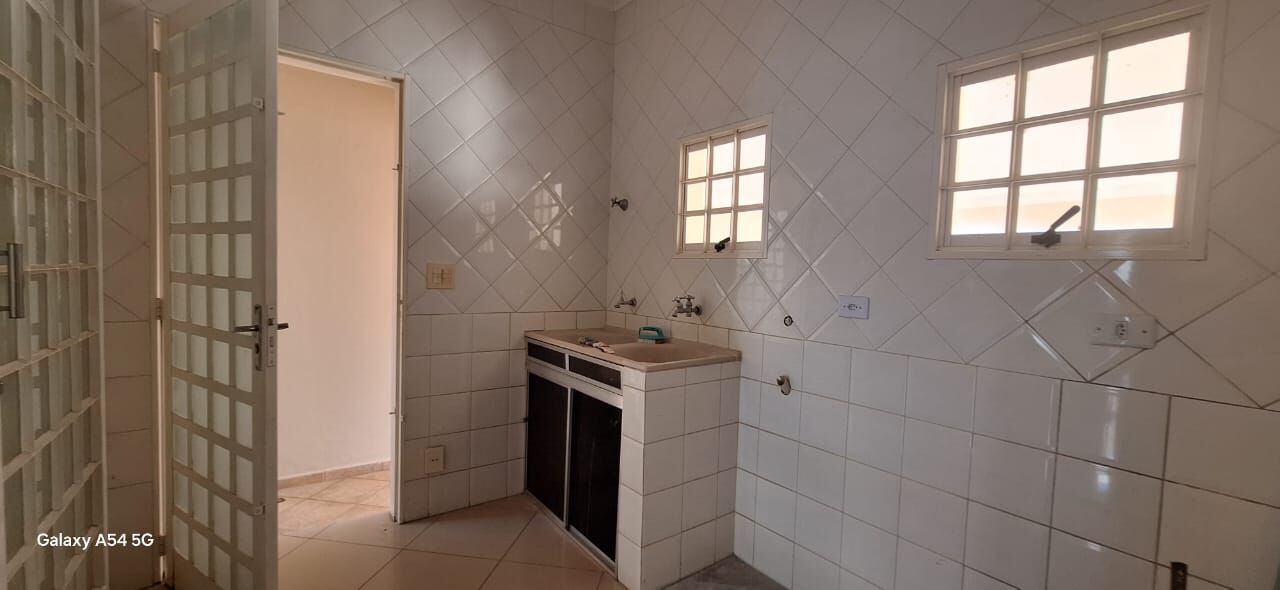 Casa à venda com 3 quartos, 221m² - Foto 31