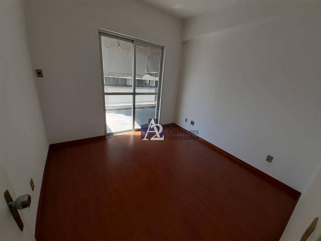 Apartamento à venda com 3 quartos, 84m² - Foto 7