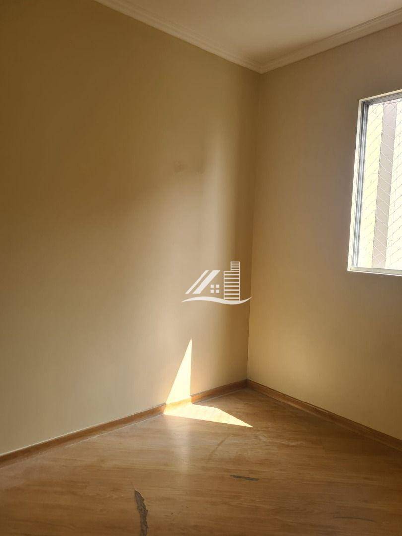 Apartamento à venda com 3 quartos, 60m² - Foto 13