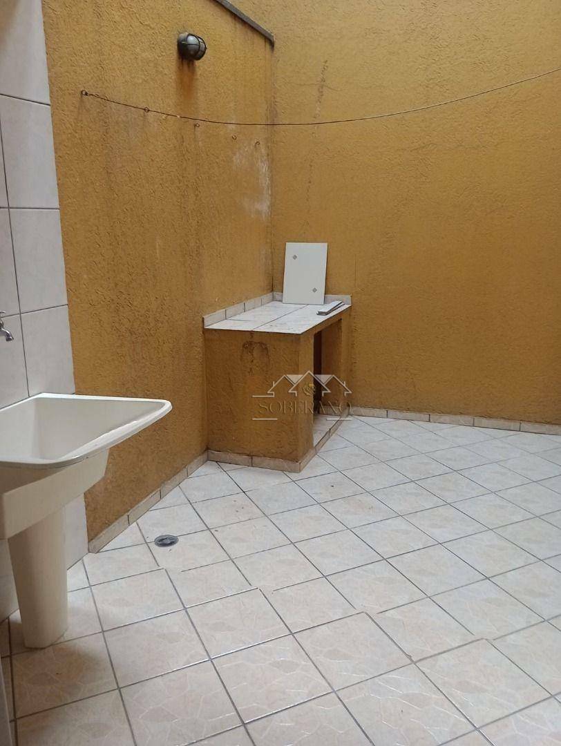 Sobrado para alugar com 2 quartos, 174m² - Foto 5