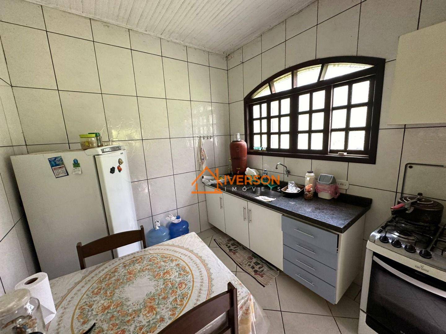 Chácara à venda com 3 quartos, 200m² - Foto 7