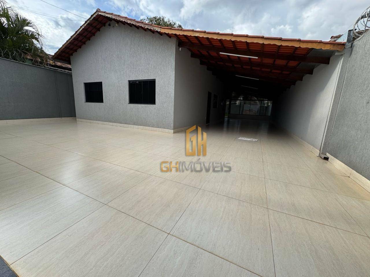 Casa à venda com 3 quartos, 170m² - Foto 1