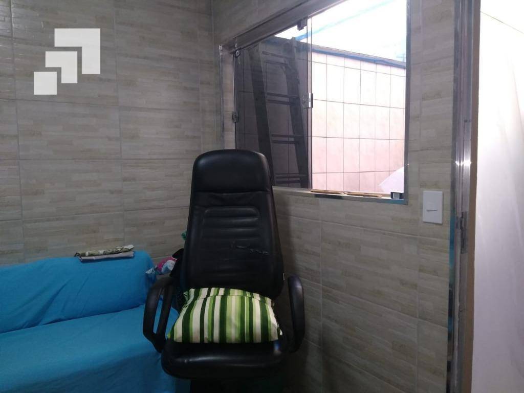 Sobrado à venda com 3 quartos, 180m² - Foto 14