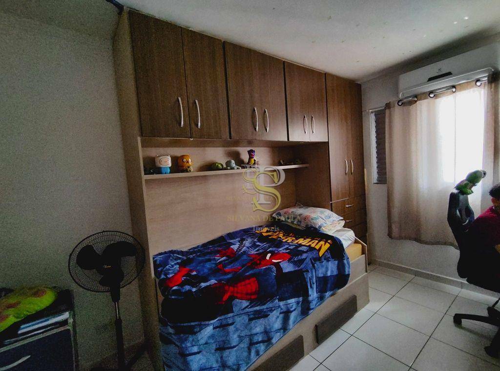 Casa à venda com 2 quartos, 90m² - Foto 14