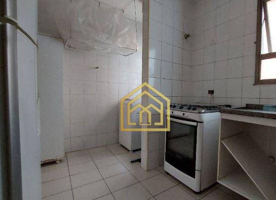 Apartamento à venda com 2 quartos, 65m² - Foto 4