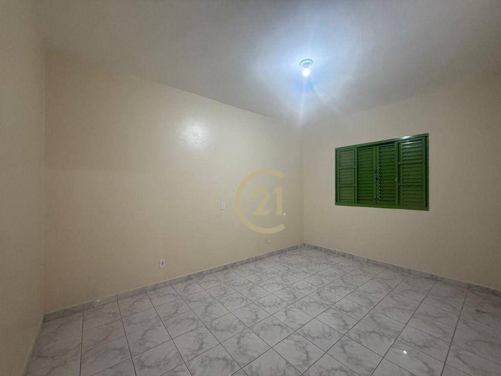 Casa à venda com 3 quartos, 198m² - Foto 14