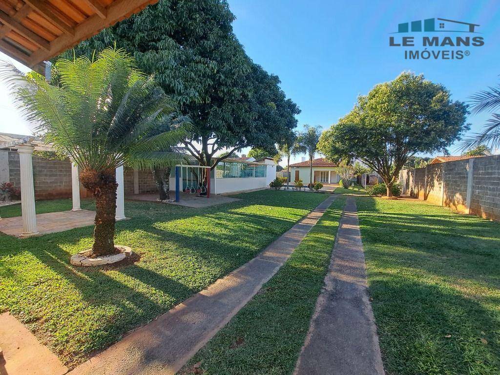 Chácara à venda com 2 quartos, 318m² - Foto 3