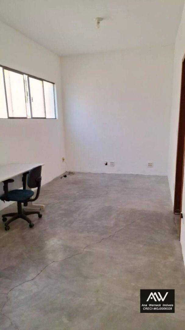 Casa à venda com 2 quartos, 77m² - Foto 5