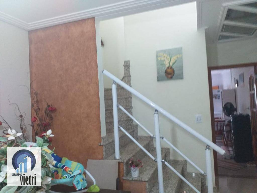 Sobrado à venda com 4 quartos, 250m² - Foto 9