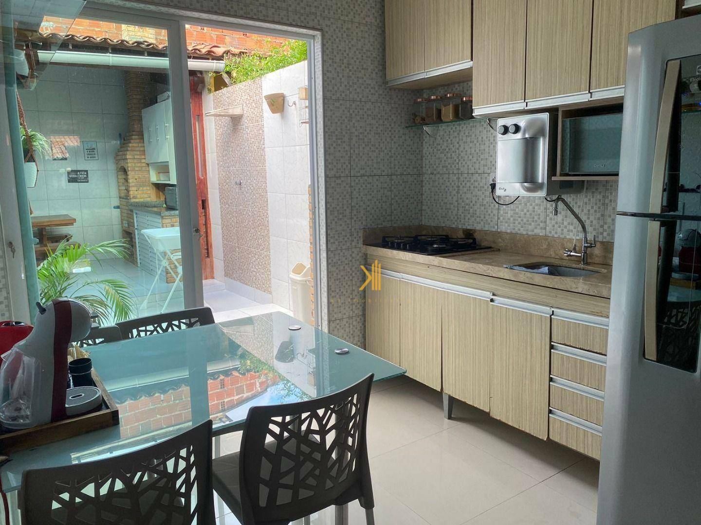 Casa à venda com 2 quartos, 49m² - Foto 20