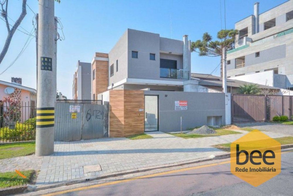 Sobrado à venda com 3 quartos, 200m² - Foto 2