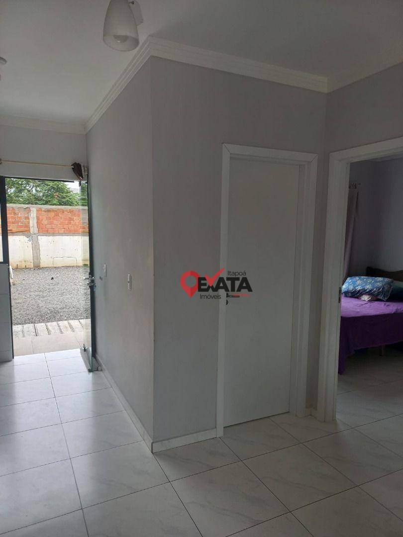 Casa à venda com 2 quartos, 50m² - Foto 7