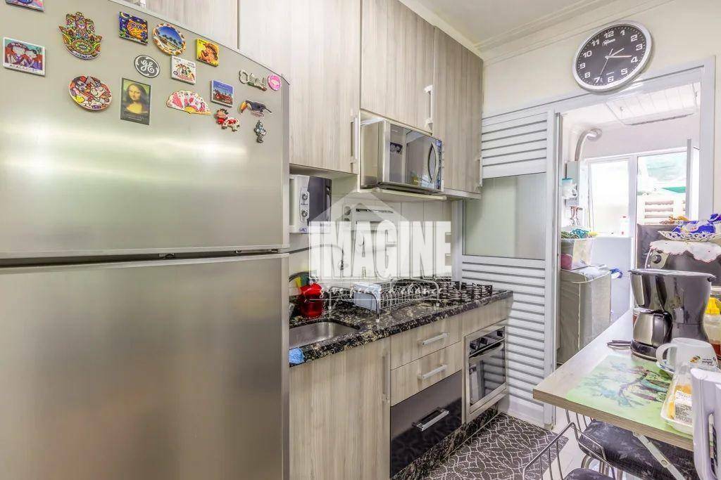 Apartamento à venda com 2 quartos, 83m² - Foto 17