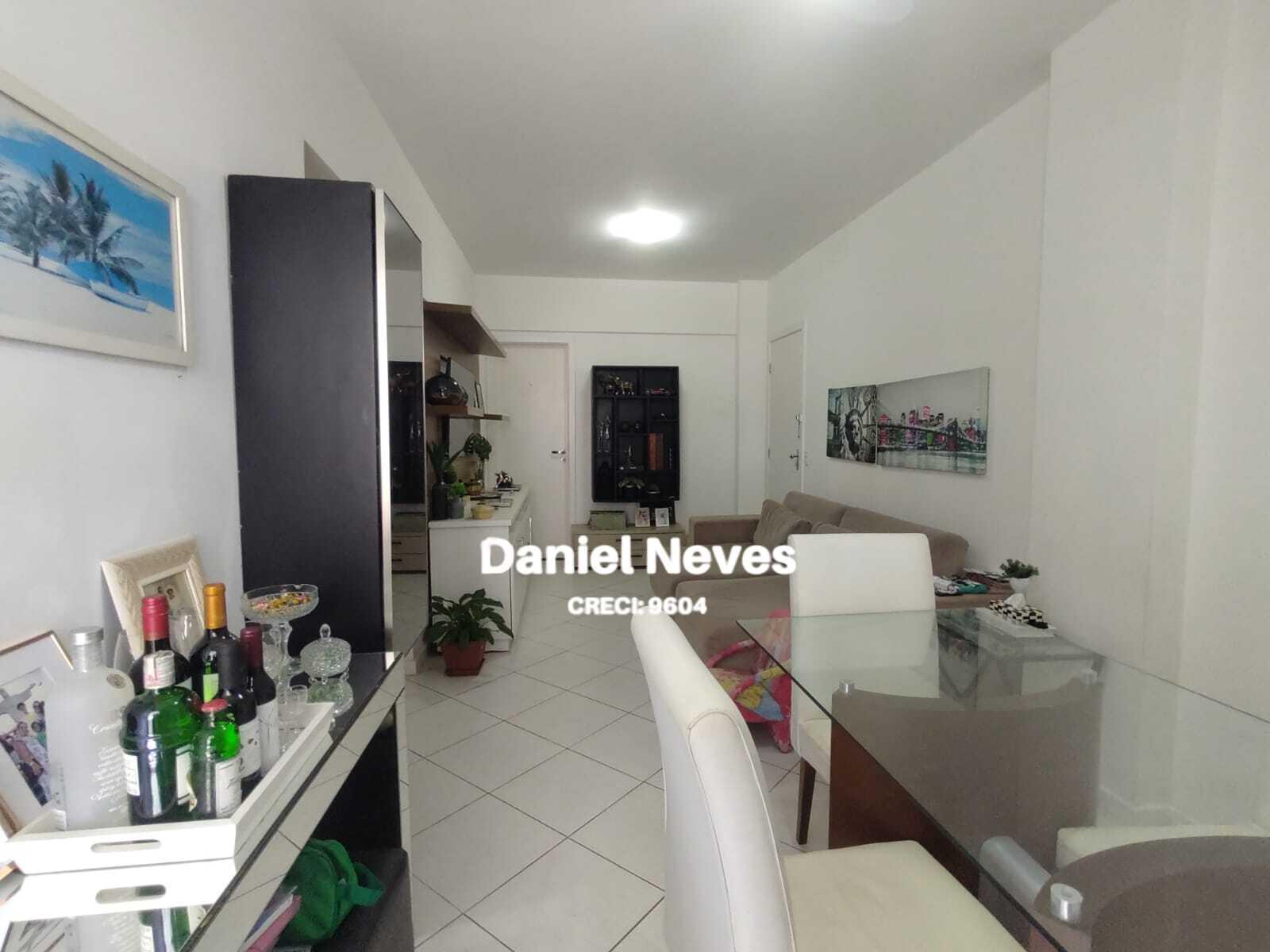 Apartamento à venda com 2 quartos, 72m² - Foto 4