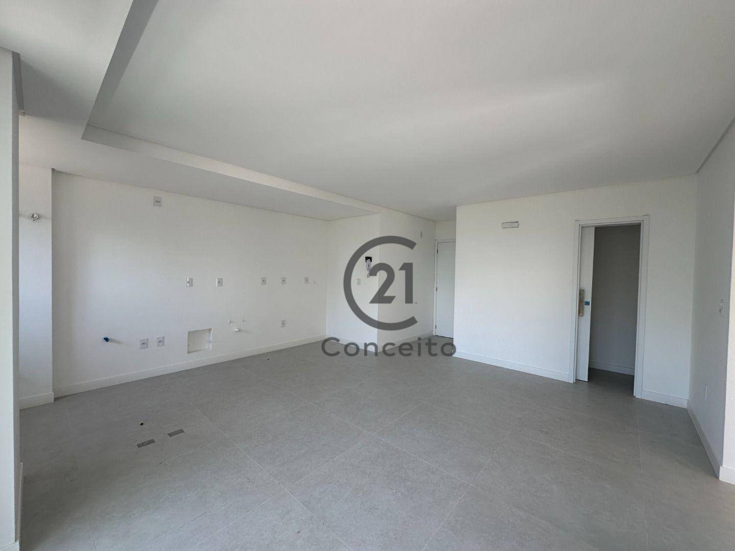 Apartamento à venda com 2 quartos, 77m² - Foto 3