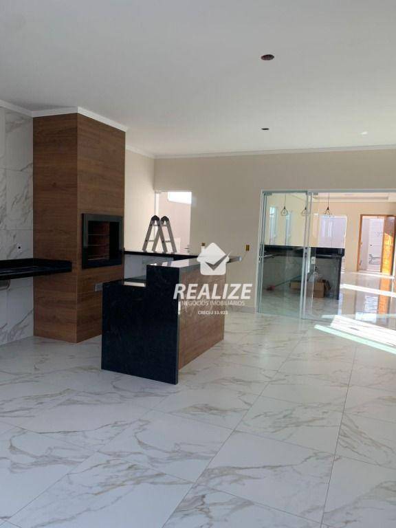 Casa à venda com 3 quartos, 156m² - Foto 1